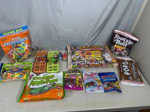 lot 48 image: Assorted Candy, Fruit Chews, Large Mix, Caramel Apple, Tootsie Rolls, and More