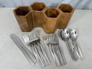 lot 51 image: New Wood Untensil Caddy with Pfaltzgraff Flatware