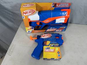 lot 53 image: 2 New Nerf Gun Kits