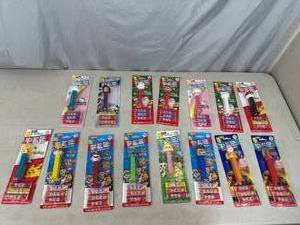 lot 55 image: 15 New Pez Candy Dispenser Kits