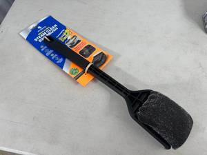 lot 157 image: New Mr Bar-B-Q Scrub Daddy Bristle Free Steam Clean Grill Brush
