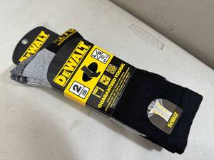 lot 193 image: 2 New Pairs of Dewalt Crew Work Socks