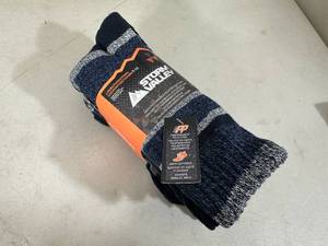 lot 194 image: 4 New Pair Performance Boot Socks
