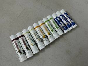 lot 209 image: 11 New Natural Beeswax Lip Moisturizer