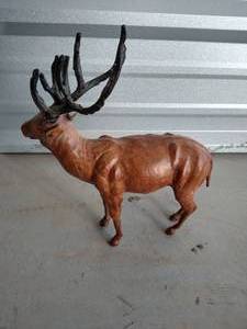 lot 47 image: Cool Leather Elk