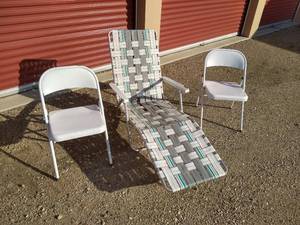 lot 72 image: Chair Lot - Patio Lounge Chair & (2) Folding Metal Chairs
