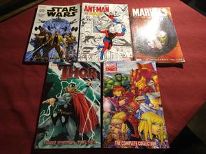 lot 101 image: (5) Graphic Novels