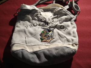 lot 104 image: Fandom U Fighting Sioux Cloth Purse