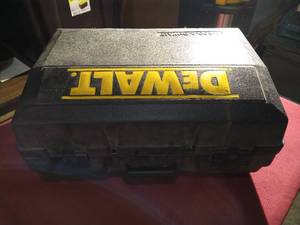 lot 112 image: DeWalt 12V Tool Kit