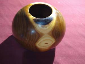 lot 119 image: Hand-Carved Russian Olive Wood Bowl