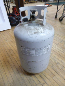 lot 17 image: 30 Gallon Propane Tank