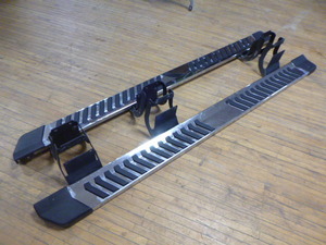 lot 56 image: 2017 Ford F-250F-350 Running Boards