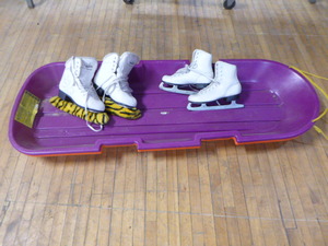 lot 71 image: Childrens Skates and Sleds
