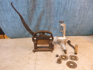 lot 77 image: Vintage Tobacco Cutter and Meat Grinder