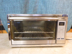 lot 111 image: Oster Toaster Oven