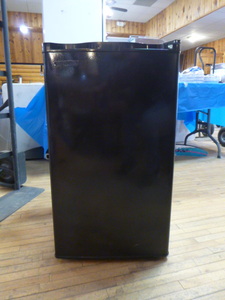 lot 112 image: Tramontina Mini Refrigerator