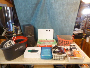 lot 143 image: Miscellaneous Household Items