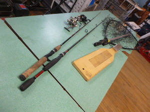 lot 145 image: Fishing Items