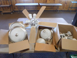 lot 146 image: Household Lighting