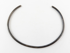 lot 21 image: Sterling Silver Torque Necklace, 25.8g