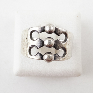lot 39 image: Finnish Sterling Silver Ring by Esplanatico Size 6.75.