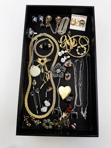 lot 69 image: Costume Jewelry Collection with Necklaces, Brooches, Pins, and Earrings