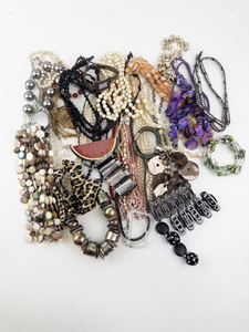 lot 71 image: Large Assorted Costume Jewelry Necklace and Bracelet Lot