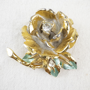 lot 127 image: 1997 Graziano Englands Rose Gold Tone Flower Brooch Pin 45mm