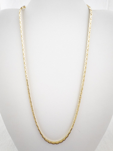 lot 211 image: Gold Tone Chain Necklace