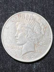 lot 60 image: 1922 US PEACE SILVER DOLLAR