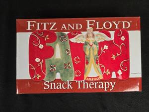 lot 7 image: Fitz and Floyd Snack Therapy Elongated Tray in Box