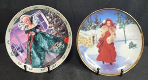 lot 16 image: Limited Edition Barbie Collector Plates by Hallmark and Enesco