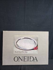 lot 27 image: Oneida Castle Court Oval Tray in Box