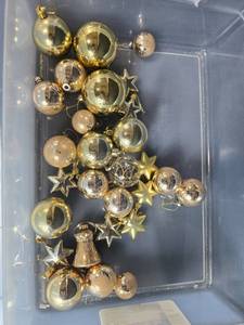 lot 30 image: Gold and Silver Christmas Ornaments Assortment