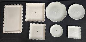 lot 50 image: Set of 6 Decorative White Plastic Plates and 1 Rectangle Platter with Scalloped Edges