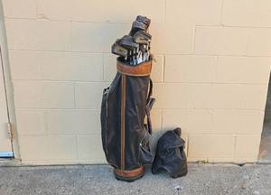 lot 68 image: Spalding Golf Club Set with Leather Golf Bag and Headcovers