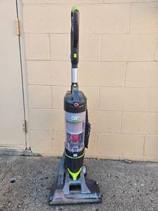 lot 89 image: Hoover Air Steerable Upright Vacuum Cleaner with WindTunnel 3
