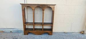 lot 106 image: VTG Tea Cup Wooden Wall Display