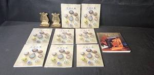 lot 139 image: Book and Bookend Lot Decorative Scroll Saw Patterns, Art Books, and Lyre Brass Bookends