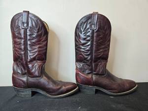 lot 150 image: Mens Size 10 D Leather Western Cowboy Boots Made in USA