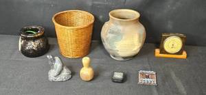 lot 154 image: Decorative Mixed Decor Collection with Vintage Barometer and Pottery Vase