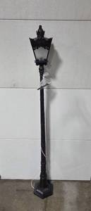 lot 163 image: Vintage-Style Black Metal Electric Floor Lamp Post