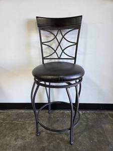 lot 190 image: Metal Frame Bar Stool with Padded Seat and Decorative Back