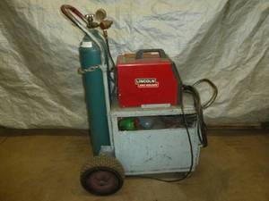 lot 30 image: Lincoln Wire Feed Welder