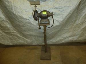 lot 33 image: Black & Decker Dual Stage Grinder