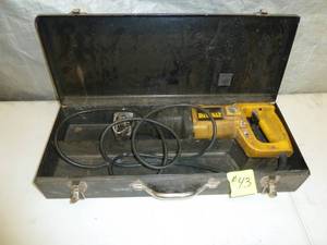 lot 43 image: Dewalt Sawzall