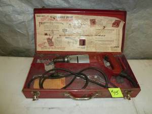 lot 45 image: Milwaukee 12 Drill