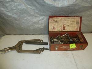 lot 64 image: Tool Box of Vice Grips