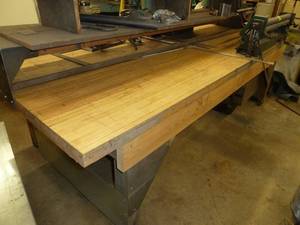 lot 75 image: Work Bench On Casters 4 x 8