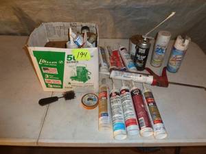 lot 194 image: Box Assorted Silicone Caulking